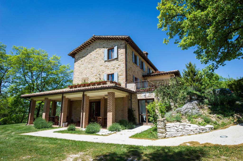 Agriturismo La Corte Del Lupo Ночера-Умбра Екстер'єр фото