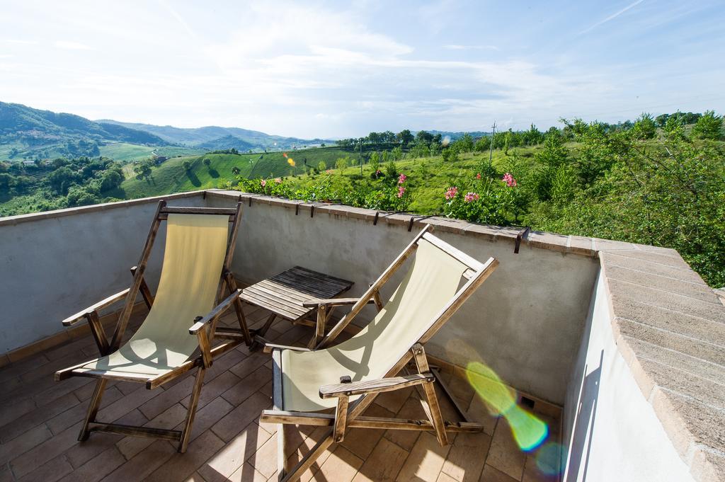 Agriturismo La Corte Del Lupo Ночера-Умбра Екстер'єр фото