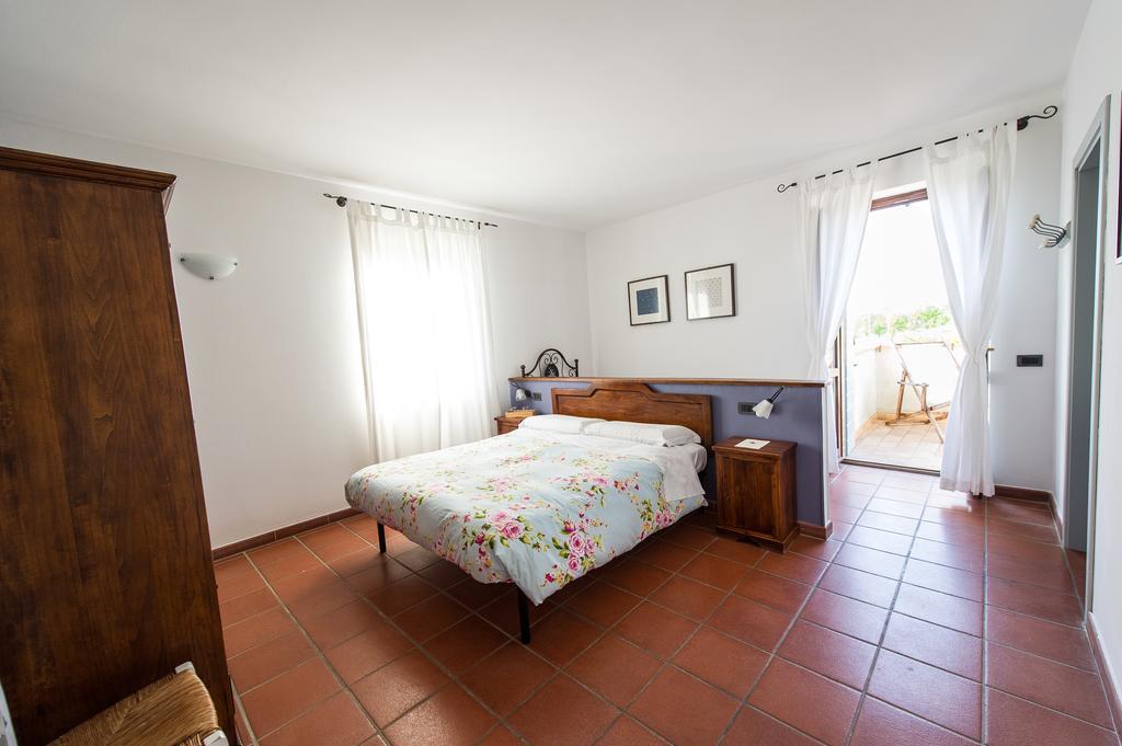 Agriturismo La Corte Del Lupo Ночера-Умбра Екстер'єр фото