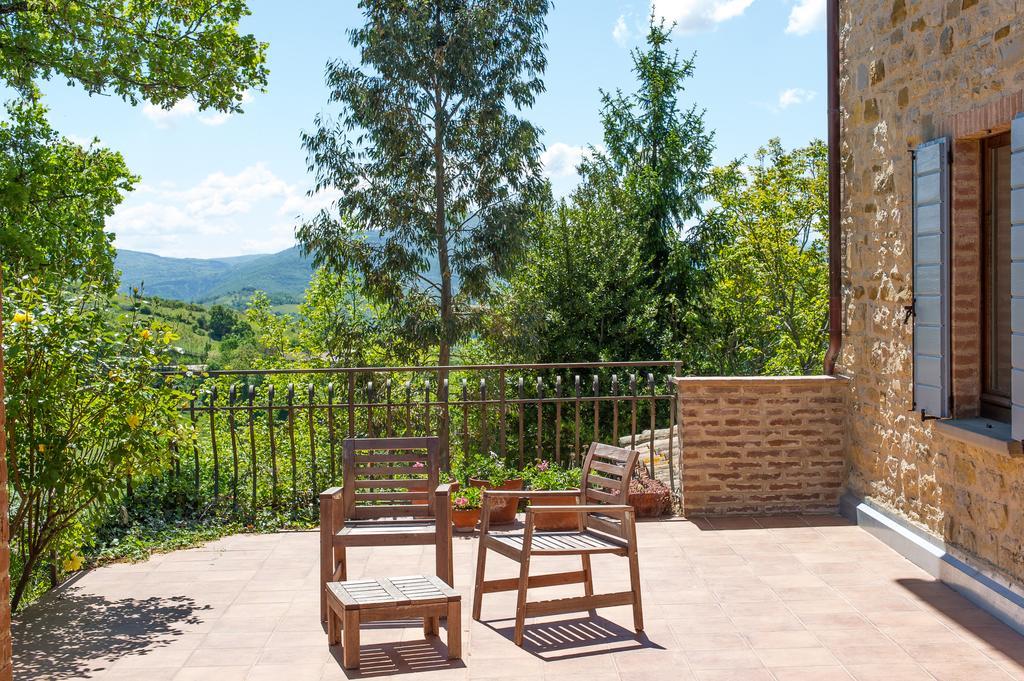 Agriturismo La Corte Del Lupo Ночера-Умбра Екстер'єр фото